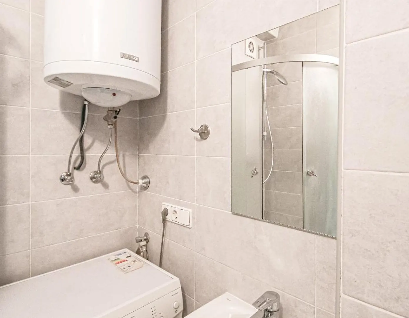 Апартаменти 1-Кімнатні Поруч Зі Ст. М. Печерська Kyiv Apartment